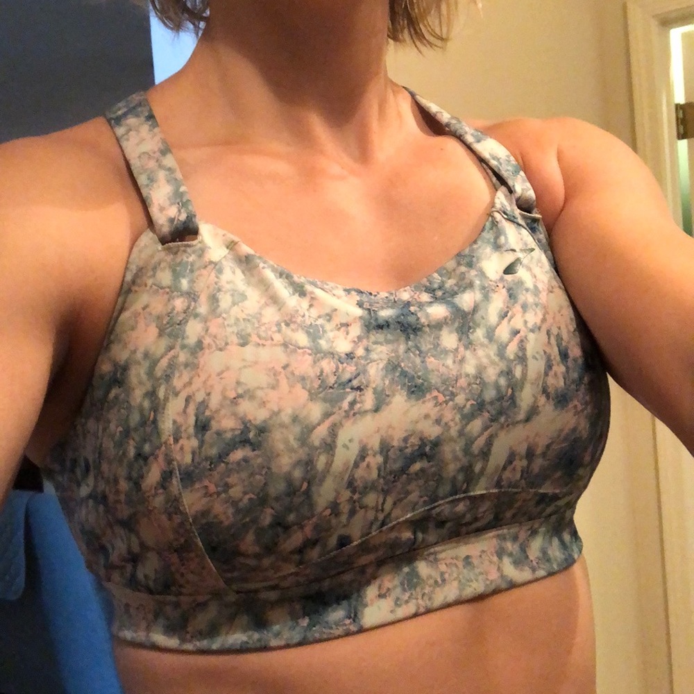 Brooks Juno sports bra. Large. No size tag